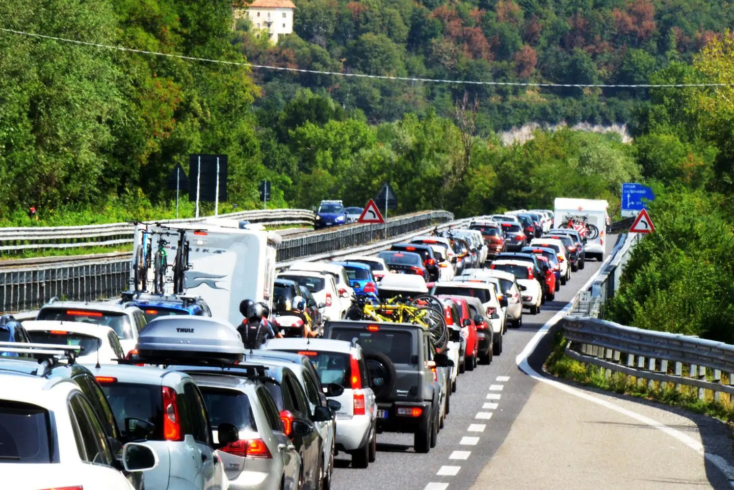 Lecco, primo esodo d'agosto: Statale 36 da bollino nero