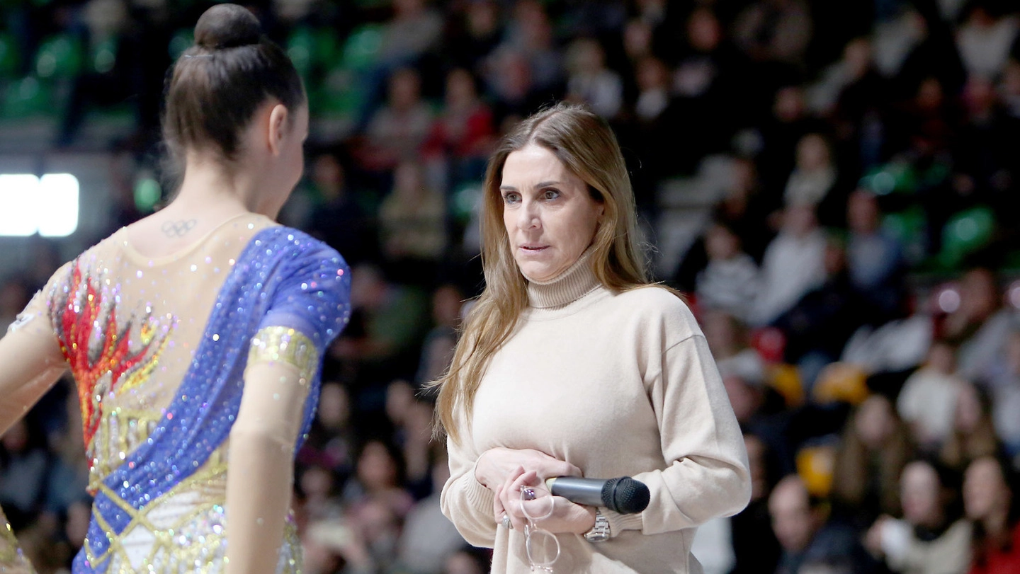 Emanuela Maccarani durante un allenamento a porte aperte delle Farfalle a Desio (foto di repertorio)