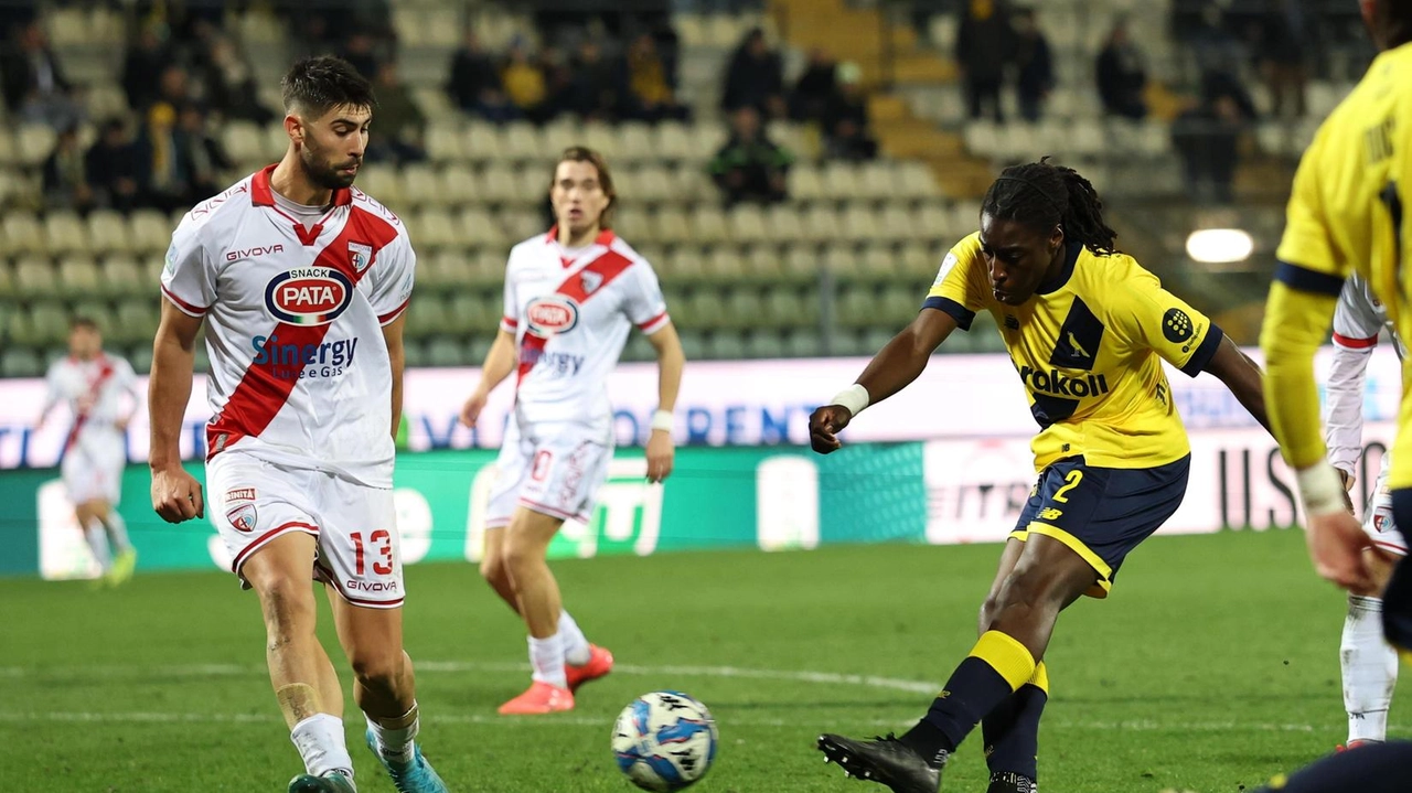 Il gol di Beyuku nel finale di gara che ha chiuso definitivamente i conti nella sfida tra Modena e Mantova al Braglia