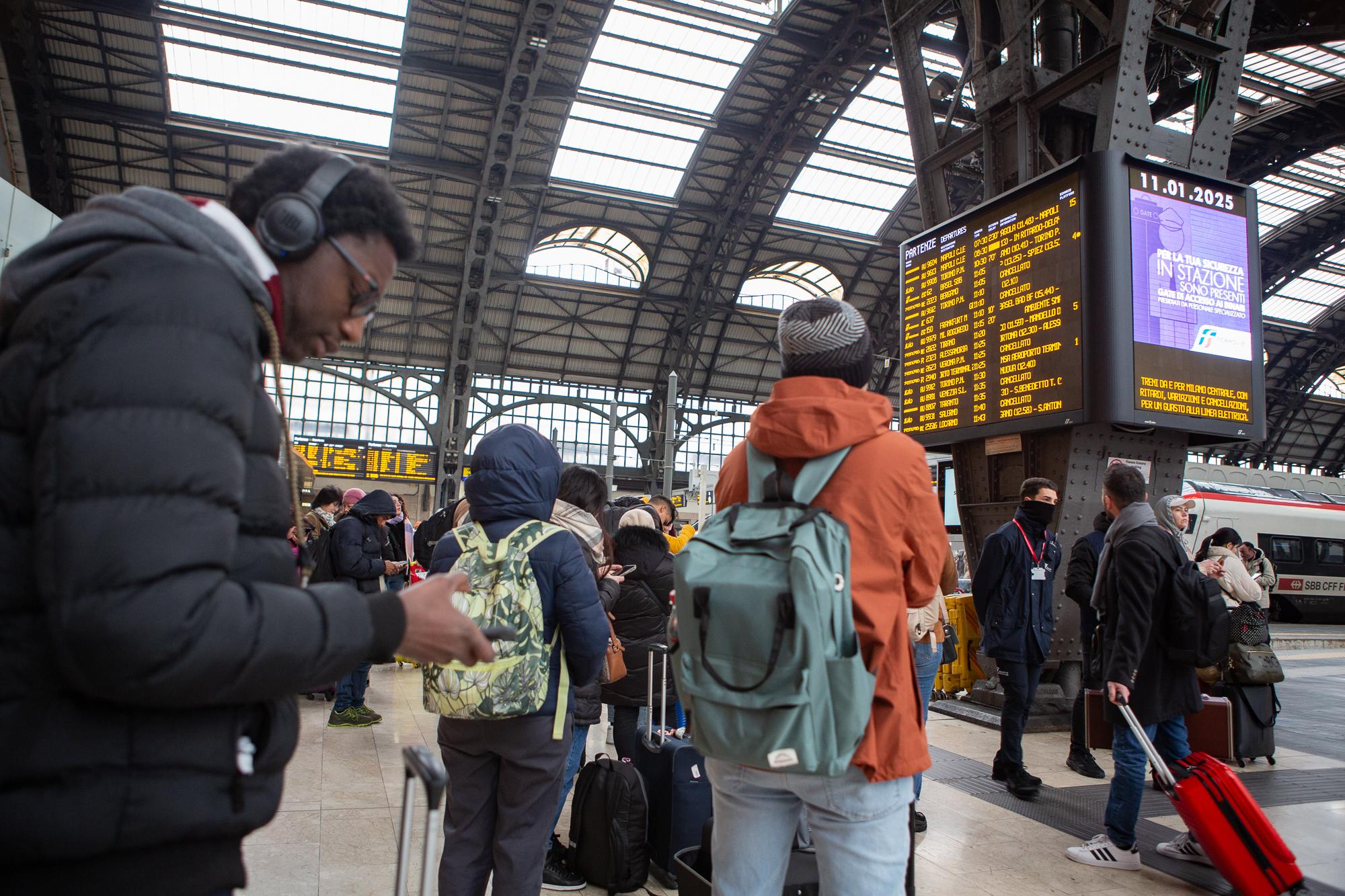 Caos treni a Milano, parla l