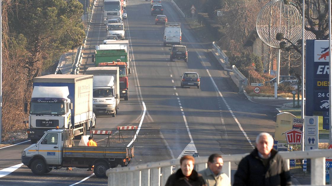 L’ipotesi della Milano Meda a pagamento, i comaschi dicono “no”. Il Consiglio provinciale alla Regione: “Resti gratuita”