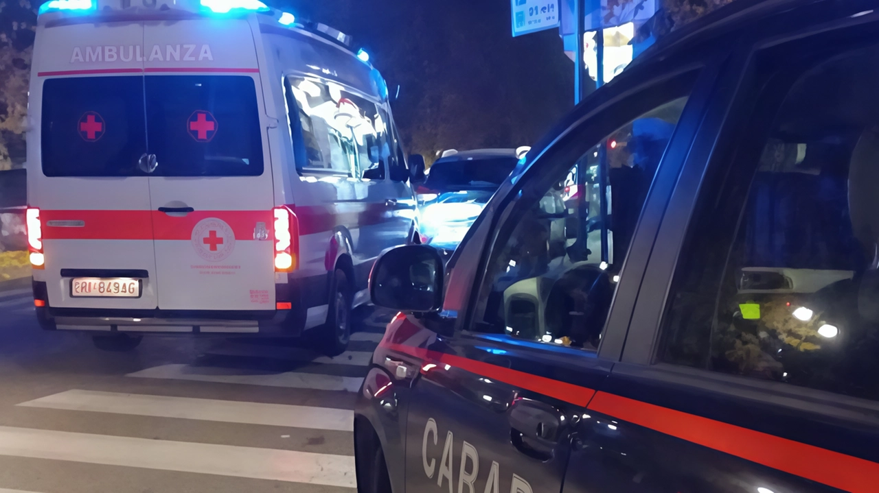 Stava attraversando la strada quando è stato investito da un’auto che l’ha sbalzato a una distanza di cinque metri. È...