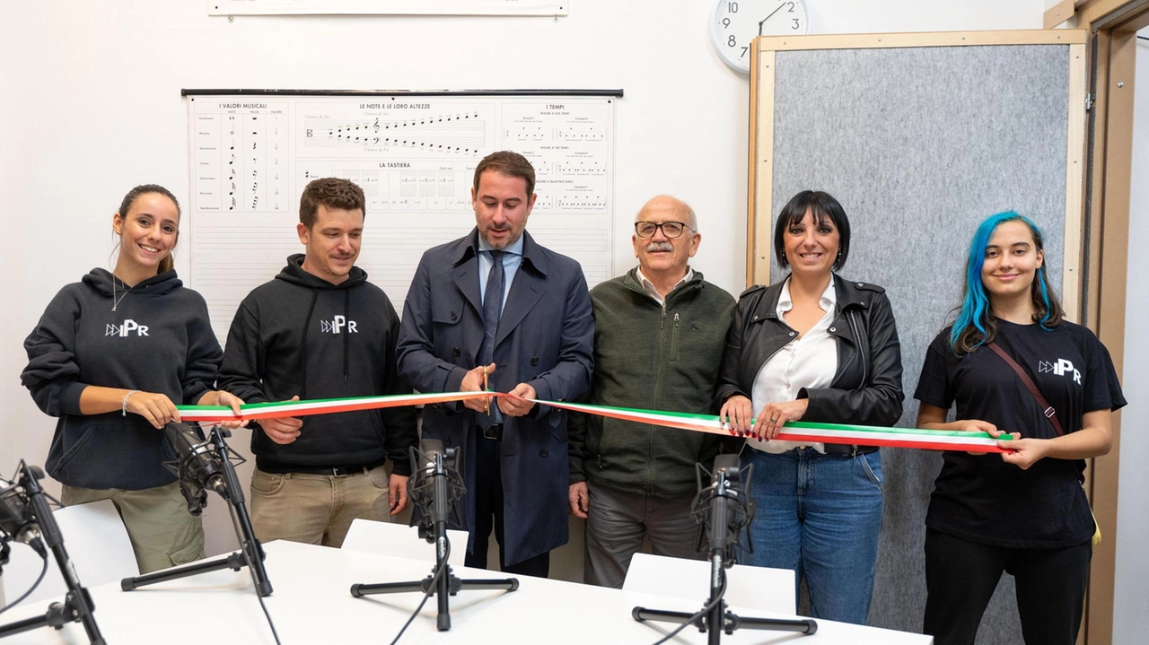 Il Pertini Radio si espande con un secondo studio al Vi.Be grazie al finanziamento regionale. Corsi e nuovi format in onda per i giovani di Cinisello Balsamo.