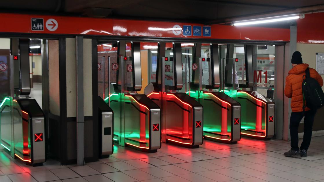 Sciopero Atm lunedì 24 febbraio 2025: a rischio metro, autobus e tram. Orari e fasce di garanzia