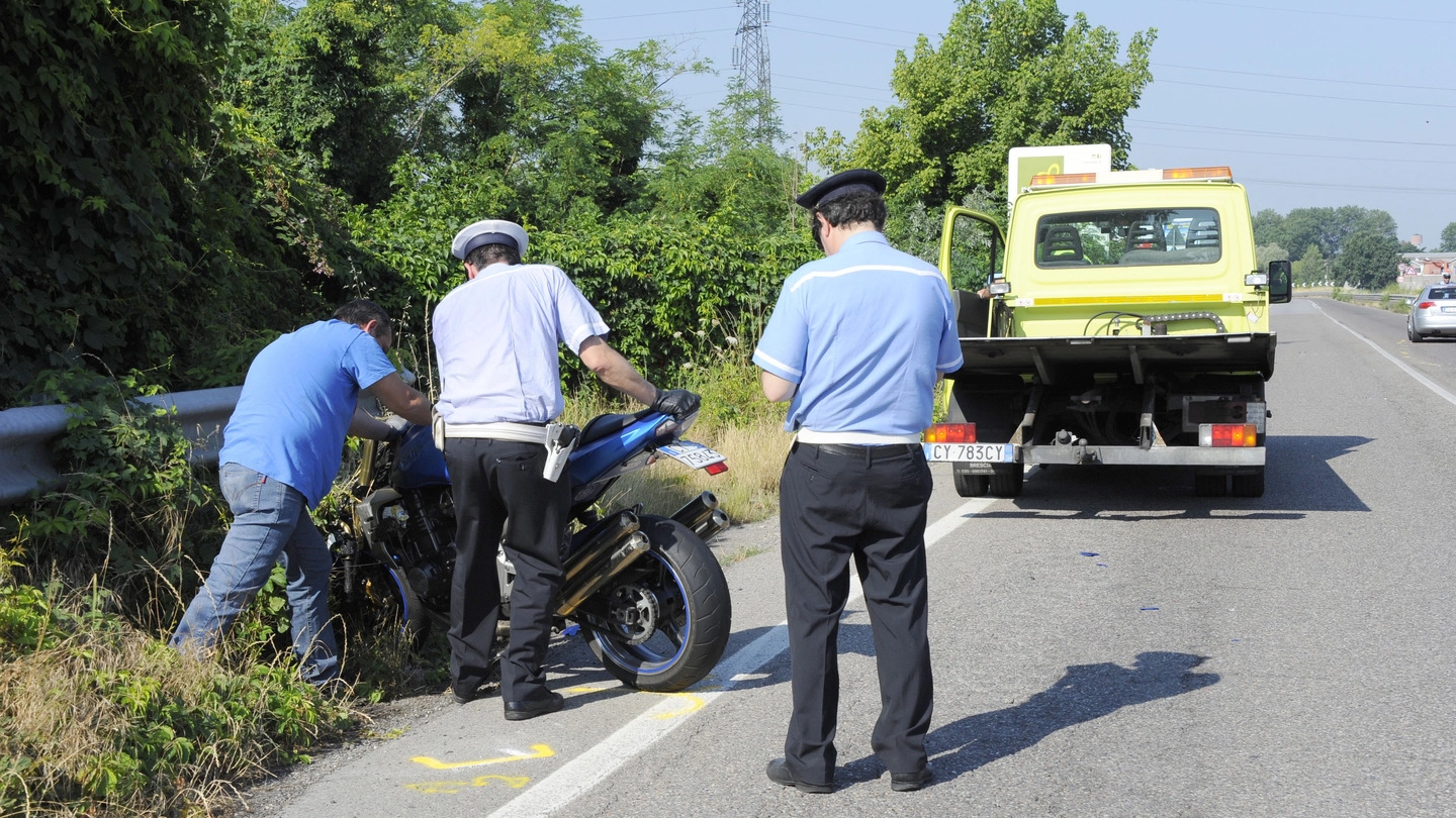 L'incidente si è verificato sulla Vecchia Vigevanese (foto di archivio)