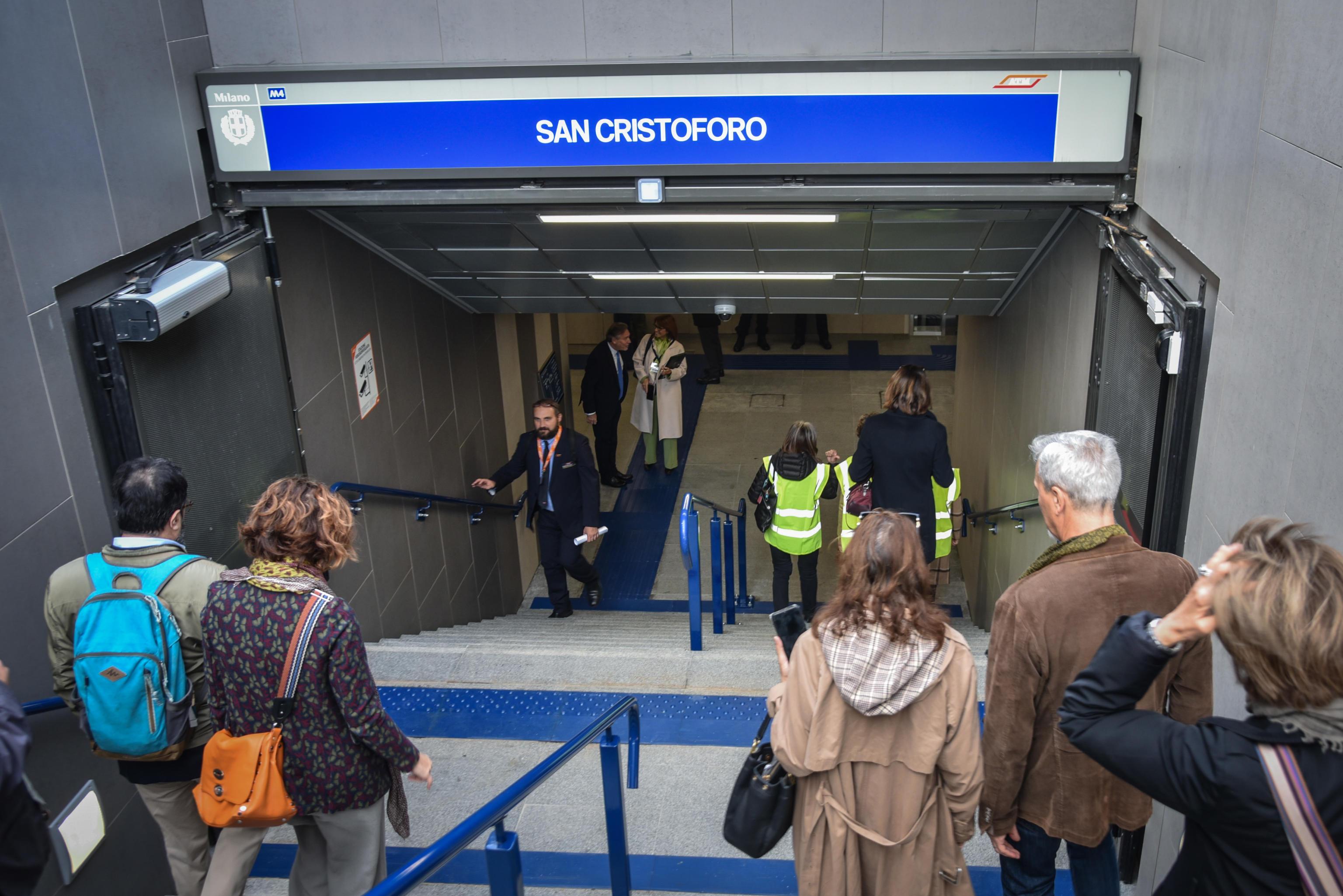 Nuova M4, ecco le critiche: gli autobus cambiano strada. E i pendolari protestano