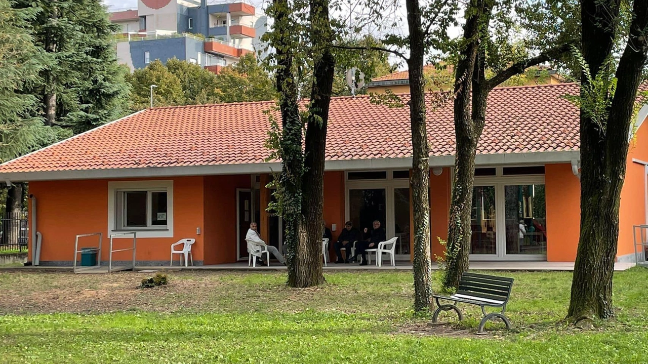 A Cusano inaugurato il nuovo centro di aggregazione nel parco Matteotti. Ospiterà associazioni, anziani e famiglie. L’opera è costata 1 milione di euro.