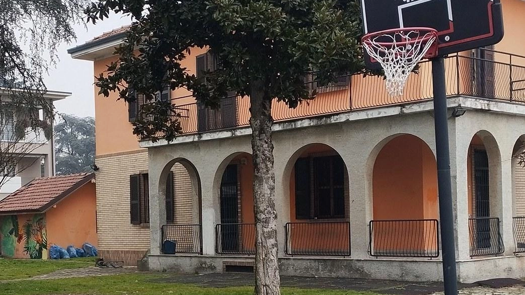 Il Comune chiude il Centro giovanile Famiglie e ragazzi in rivolta a Carugate Dura la reazione della minoranza