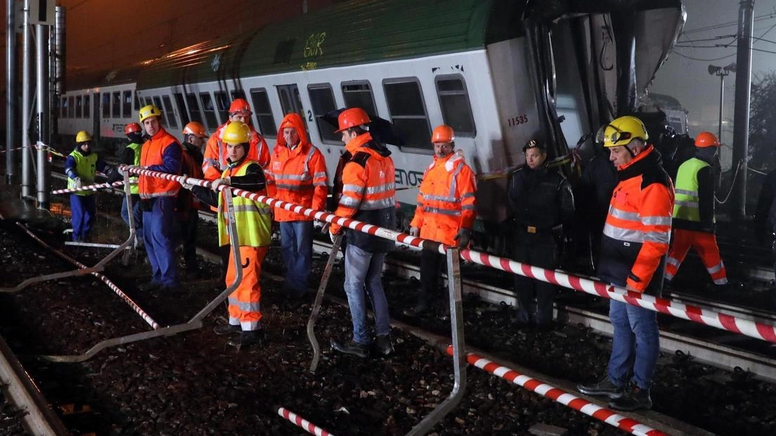 Cinque anni al capo manutentore. Nel disastro ferroviario morirono in tre, i parenti: "Siamo sconvolti"